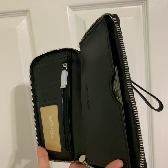 Michael Kors Gently Used Wallet - Picture 7 of 7